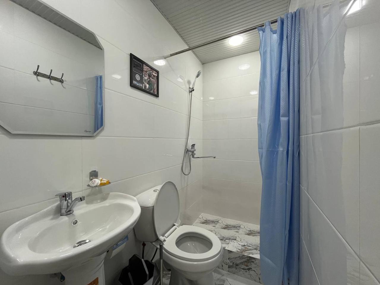 Home Alone Hotel Tasjkent Eksteriør billede