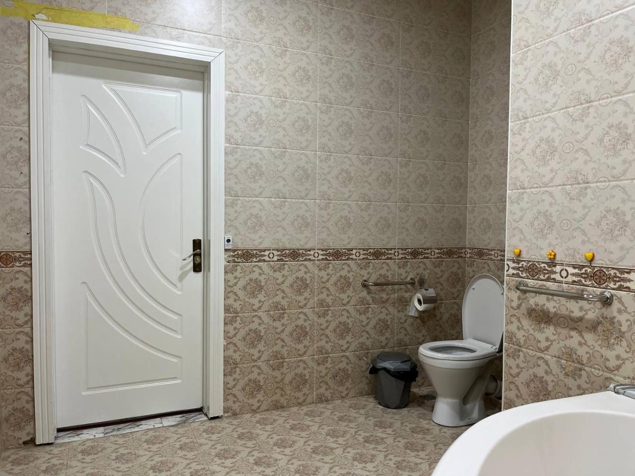 Home Alone Hotel Tasjkent Eksteriør billede